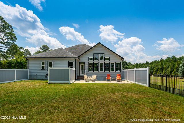 3811 Lockhaven Lane, Grimesland, NC 27837