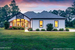 3811 Lockhaven Lane, Grimesland, NC 27837