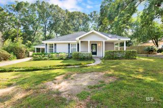 118 Richmond Road, Daphne, AL 36526