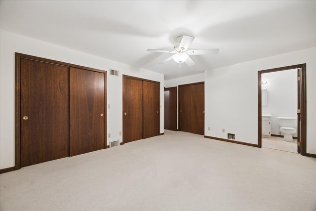 2s730 White Oak Lane, Batavia, IL 60510