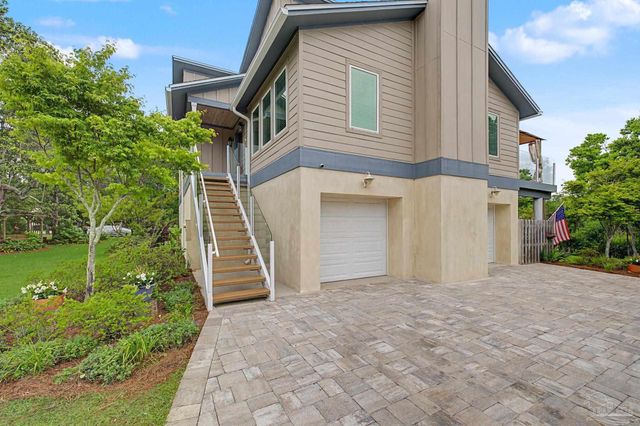1132 Soundview Trl, Gulf Breeze, FL 32561