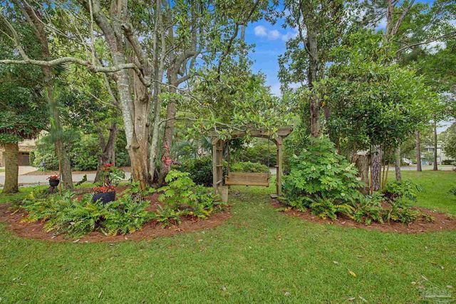 1132 Soundview Trl, Gulf Breeze, FL 32561