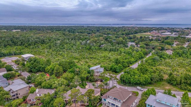 1132 Soundview Trl, Gulf Breeze, FL 32561
