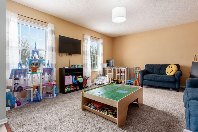 5570 Oldwynne Road, Hilliard, OH 43026