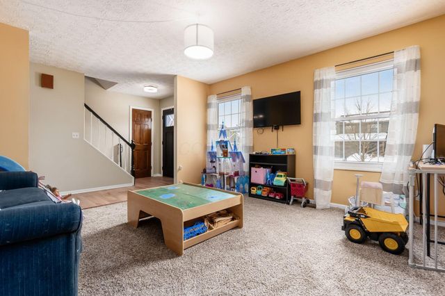 5570 Oldwynne Road, Hilliard, OH 43026