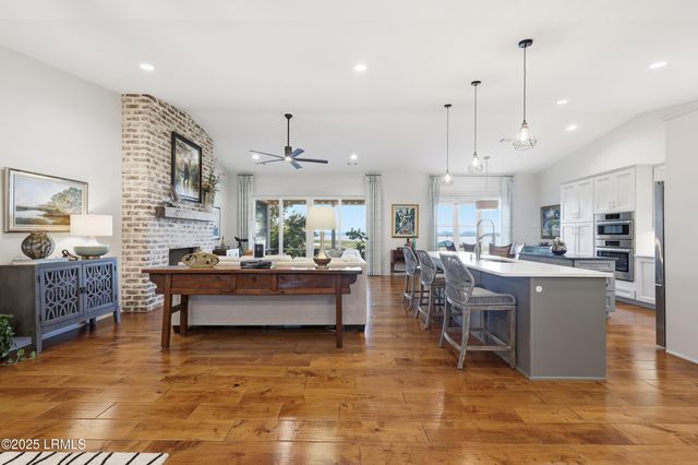 2420 Wilson Drive, Beaufort, SC 29902