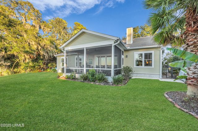 2420 Wilson Drive, Beaufort, SC 29902