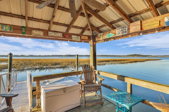 2420 Wilson Drive, Beaufort, SC 29902