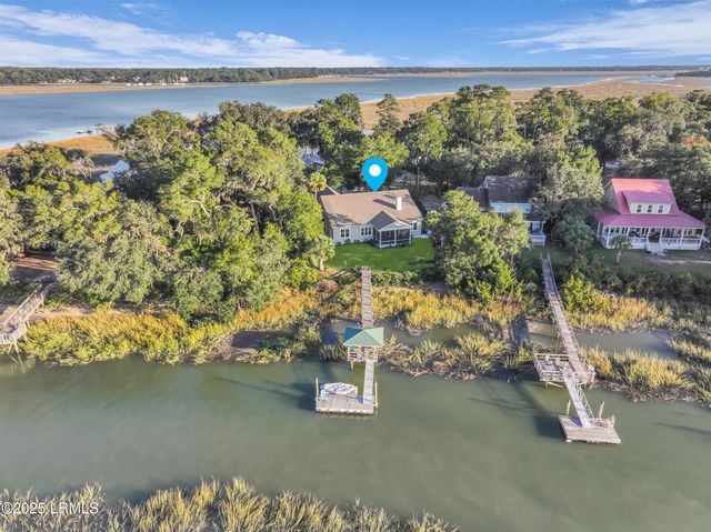 2420 Wilson Drive, Beaufort, SC 29902