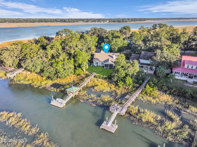 2420 Wilson Drive, Beaufort, SC 29902