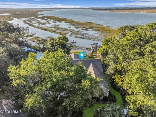 2420 Wilson Drive, Beaufort, SC 29902