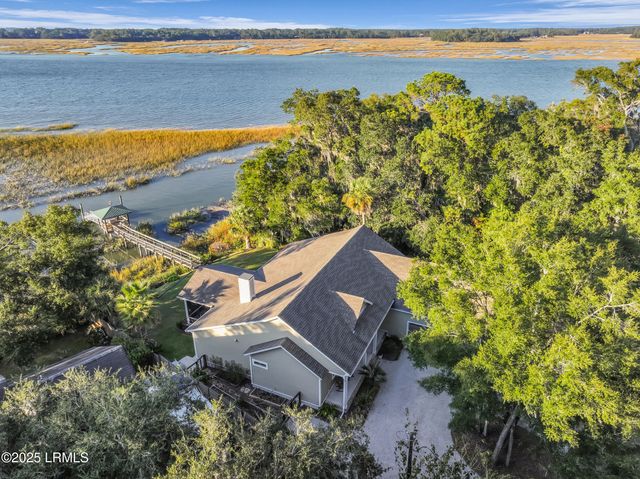 2420 Wilson Drive, Beaufort, SC 29902