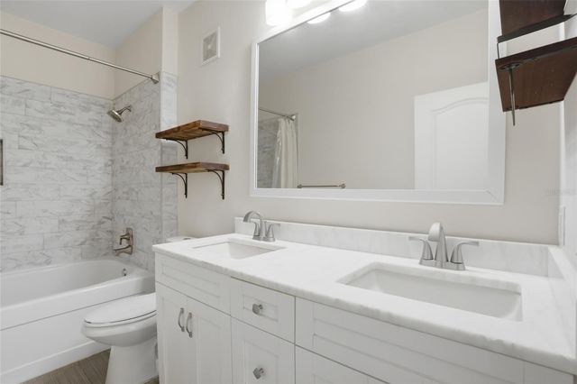 8843 VILLA VIEW CIRCLE 204, Orlando, FL 32821