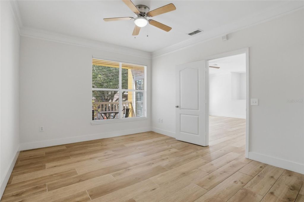 Image 20 of property listing at 8843 VILLA VIEW CIRCLE 204, Orlando, FL 32821