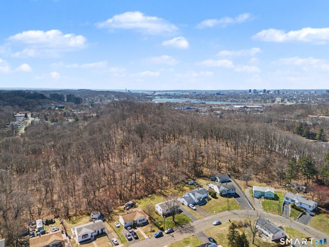 80 Roosevelt St Extension, New Haven, CT 06513