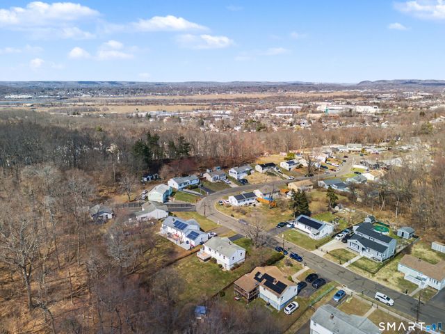 80 Roosevelt St Extension, New Haven, CT 06513