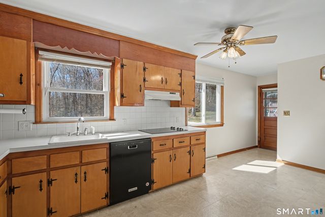 80 Roosevelt St Extension, New Haven, CT 06513