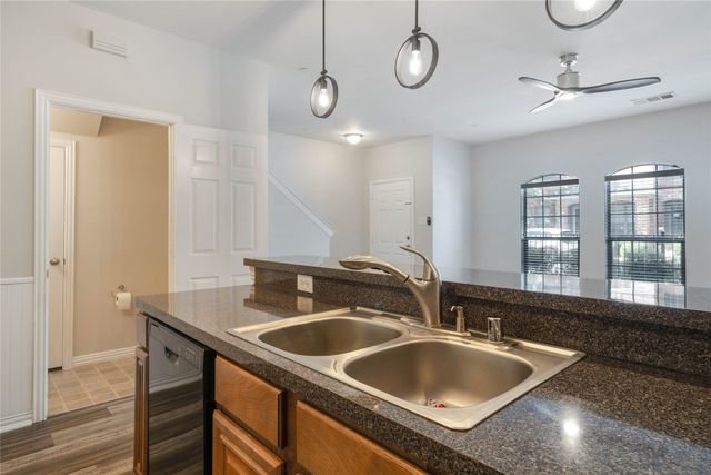 575 S Virginia Hills Drive 402, Mckinney, TX 75072