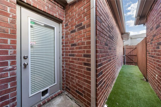 575 S Virginia Hills Drive 402, Mckinney, TX 75072