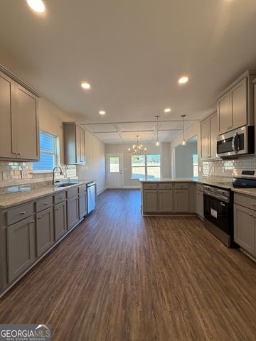 11201 Cornerstone Way, Hampton, GA 30228