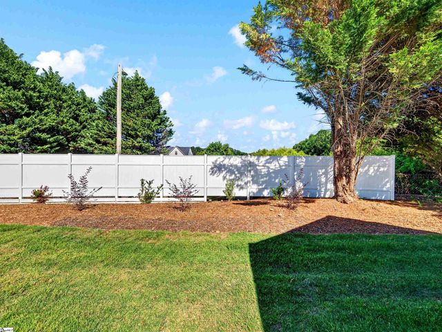 413 Amelia Springs Lane, Moore, SC 29369
