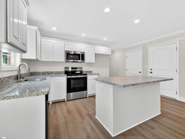 413 Amelia Springs Lane, Moore, SC 29369