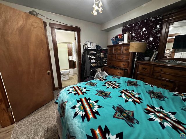 811 SE Branner ST, Topeka, KS 66607