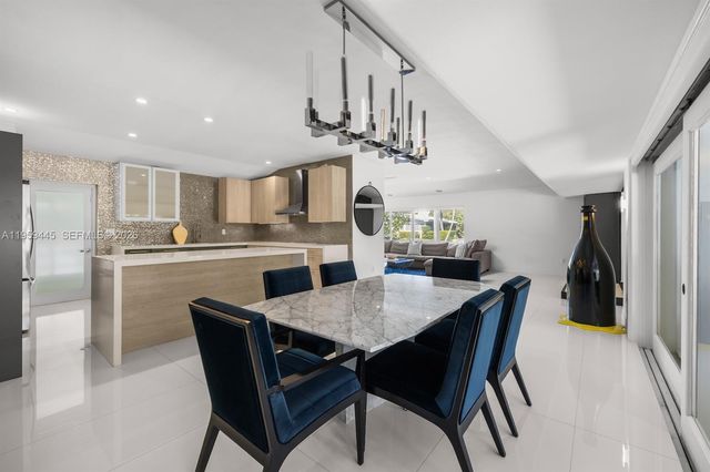 1040 NE 86th St, Miami, FL 33138