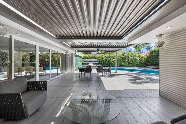 1040 NE 86th St, Miami, FL 33138