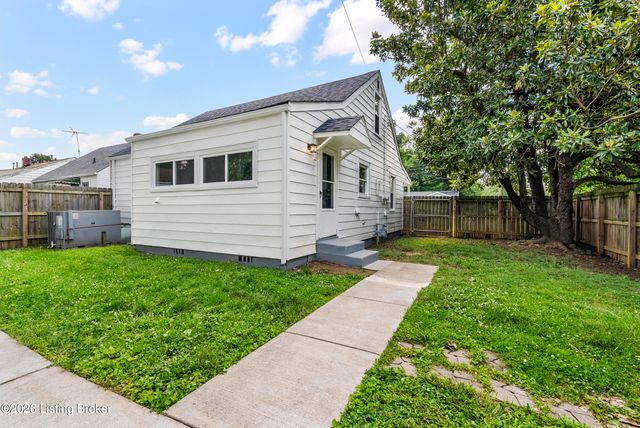5001 Graston Ave, Louisville, KY 40216
