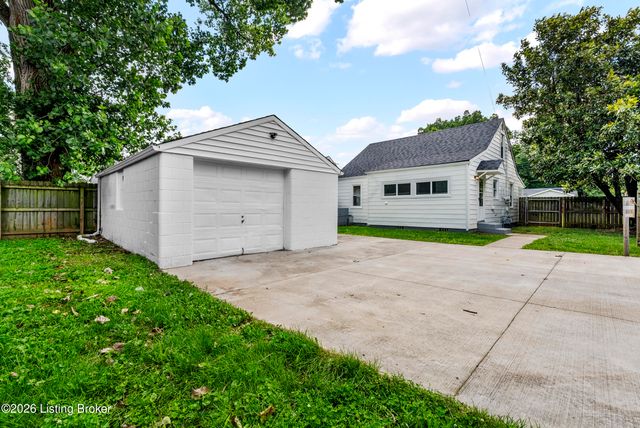 5001 Graston Ave, Louisville, KY 40216