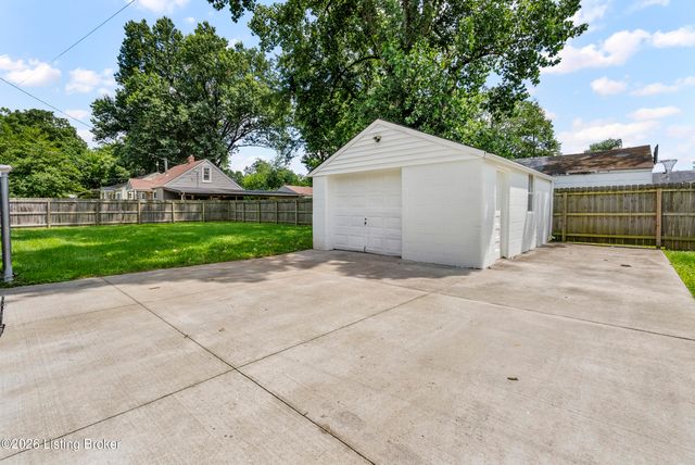 5001 Graston Ave, Louisville, KY 40216