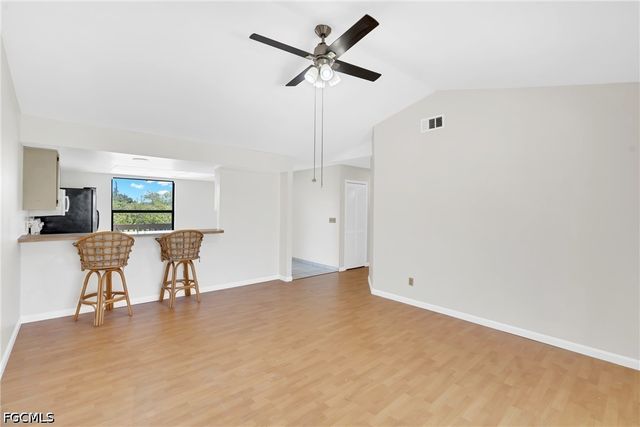 4708 SW 8th PL 203, Cape Coral, FL 33914