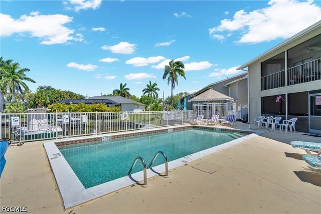 4708 SW 8th PL 203, Cape Coral, FL 33914