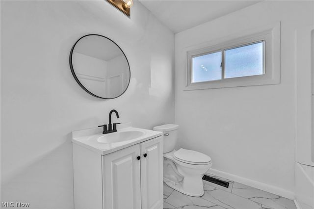601 Northfield Road, Bedford, OH 44146