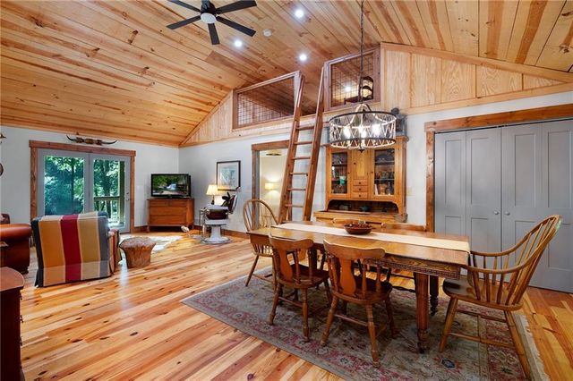 22 Noel Lane, Ellijay, GA 30540
