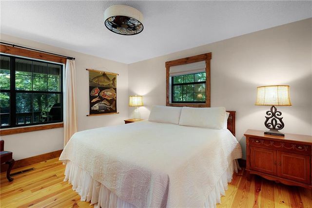 22 Noel Lane, Ellijay, GA 30540