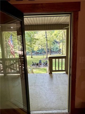 22 Noel Lane, Ellijay, GA 30540