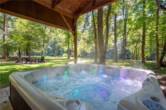 22 Noel Lane, Ellijay, GA 30540