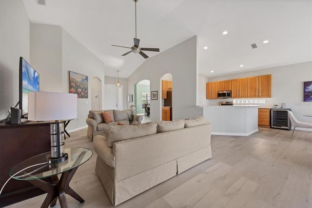 6458 TAILFEATHER WAY, Bradenton, FL 34203