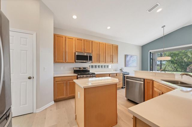 6458 TAILFEATHER WAY, Bradenton, FL 34203