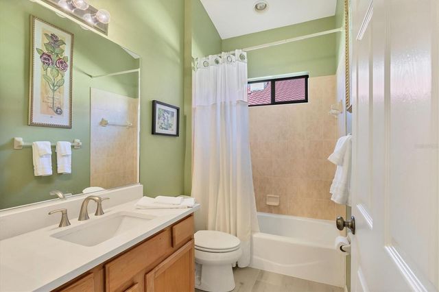 6458 TAILFEATHER WAY, Bradenton, FL 34203