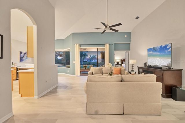 6458 TAILFEATHER WAY, Bradenton, FL 34203