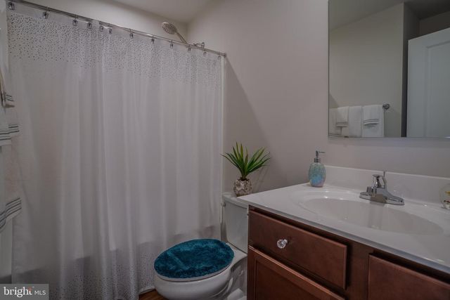 115 RHEA DR, Martinsburg, WV 25403