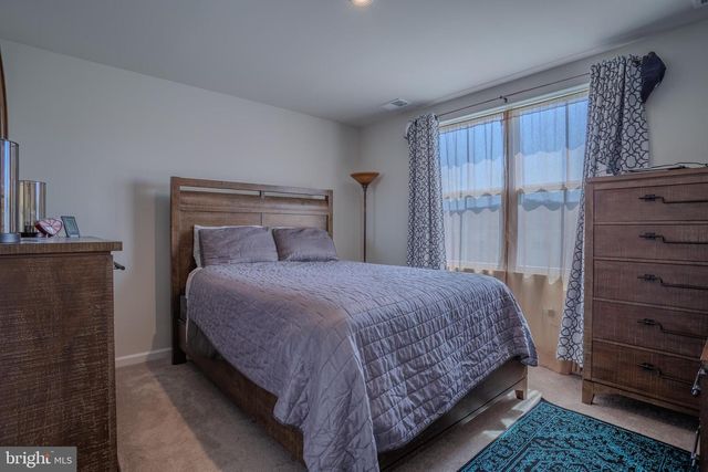 115 RHEA DR, Martinsburg, WV 25403