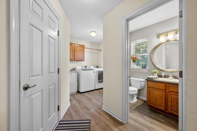 922 River Hill DRIVE, Waukesha, WI 53189
