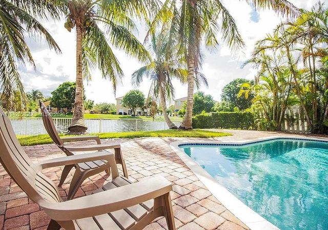 19416 SW 25th Ct, Miramar, FL 33029