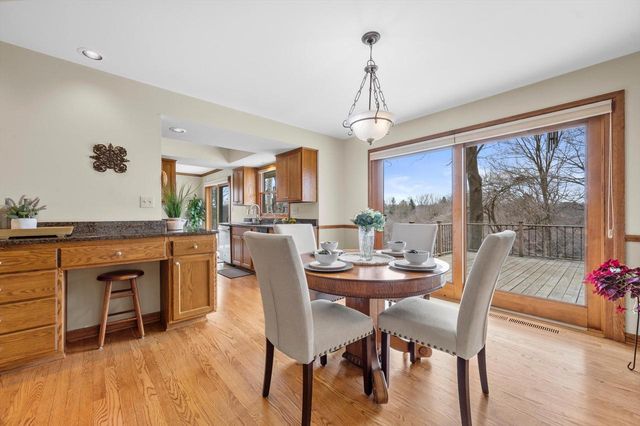 717 Heather COURT, Grafton, WI 53024