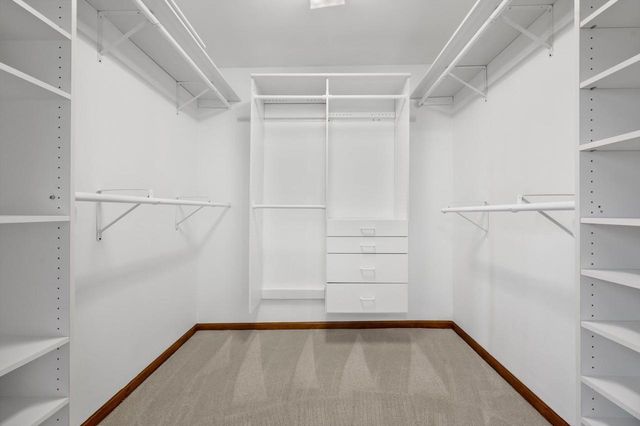 717 Heather COURT, Grafton, WI 53024