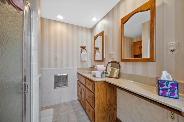 717 Heather COURT, Grafton, WI 53024